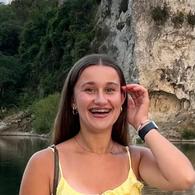 Babysitter in Clermont-Ferrand: Ilona