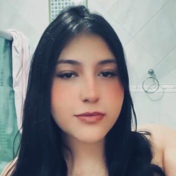 Babysitter São José dos Campos: Mel