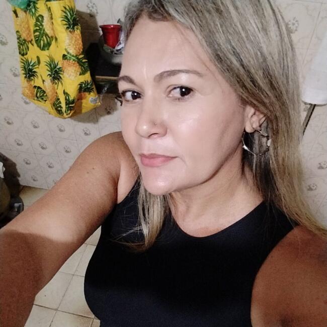 Babá em Indaiatuba: Shirley