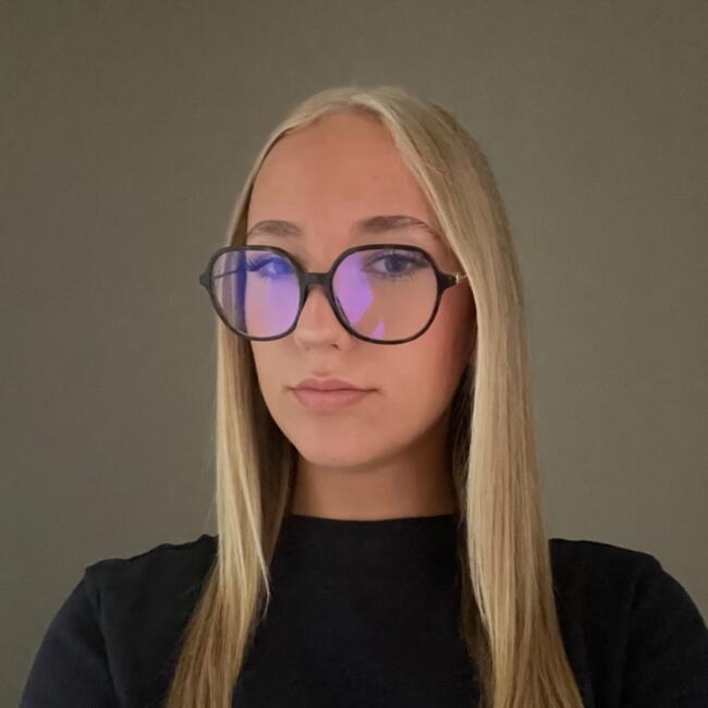 Babysitter in Draveil: Adèle