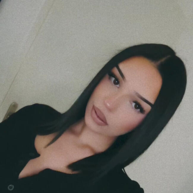 Babysitter in Seysses: Eliza