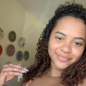 Babysitter in Niterói: Caroline