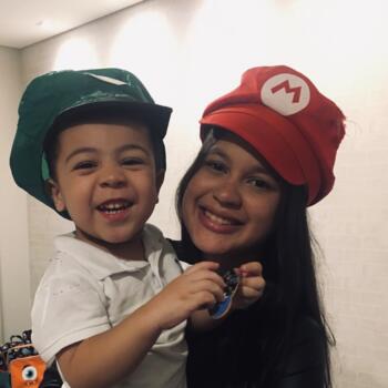 Babysitter Jundiaí: Adrieli