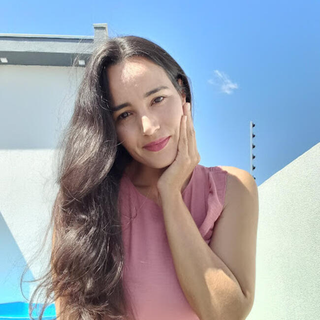 Emprego de babá em Sinop: Suellen