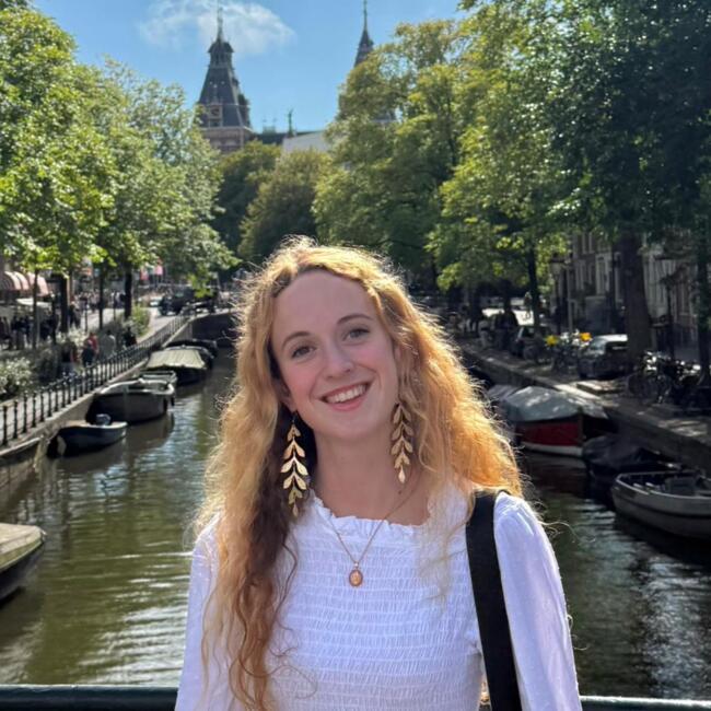 Babysitter in Seville: Alicia