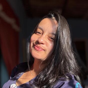 Babysitter Novo Gama: Thayanne