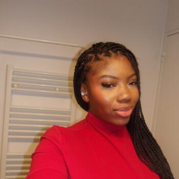 Babysitter in Villeneuve-la-Garenne: Edwige