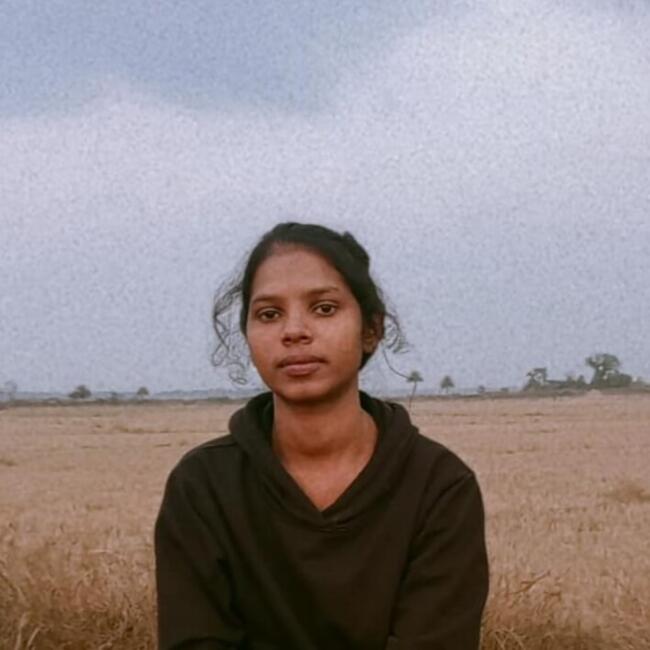बंगलौर में बेबीसिटर: Anju
