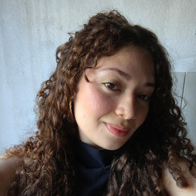 Babá em Fortaleza: Elane