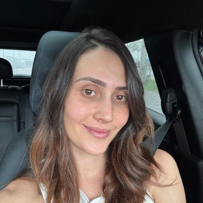 Babysitting job in Florianópolis: Paula