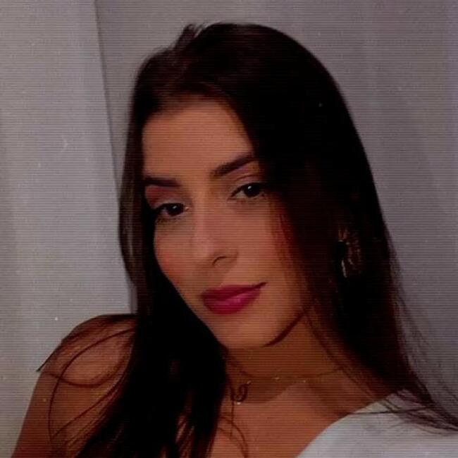 Babysitter in Juiz de Fora: Cassia Bianca