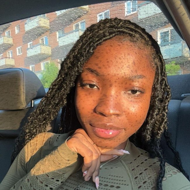 Baby-sitter in Gatineau: Reine Marie Eve