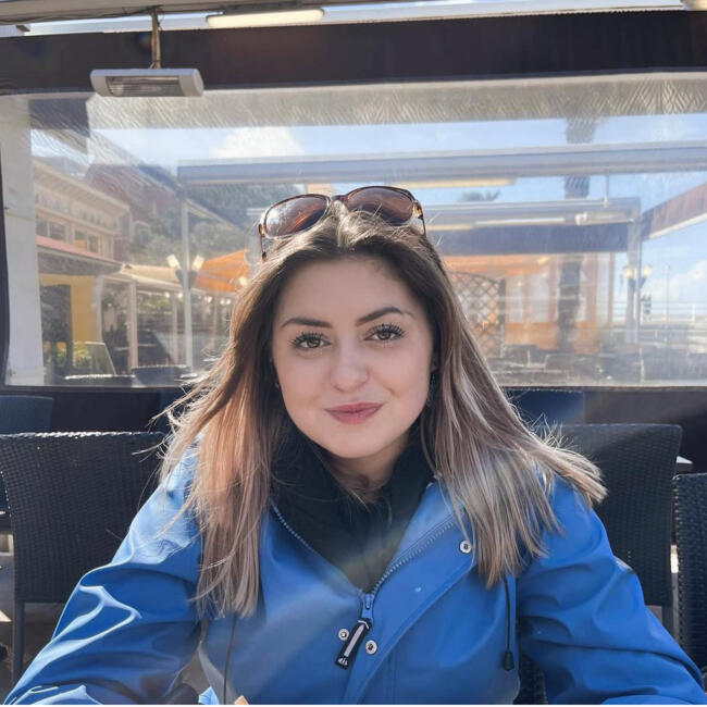 Babysitter in Montpon-sur-l'Isle: Sarah