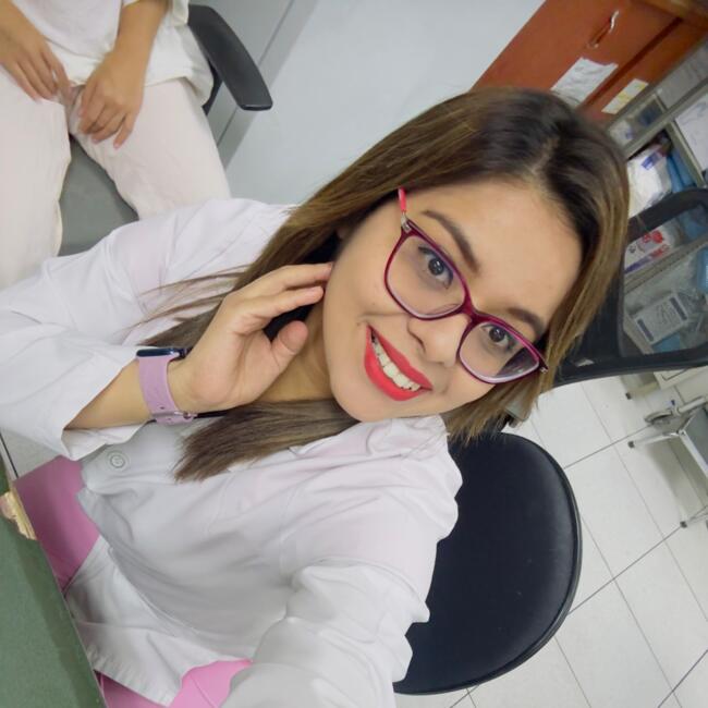 Niñera en Santa Tecla: Joseline