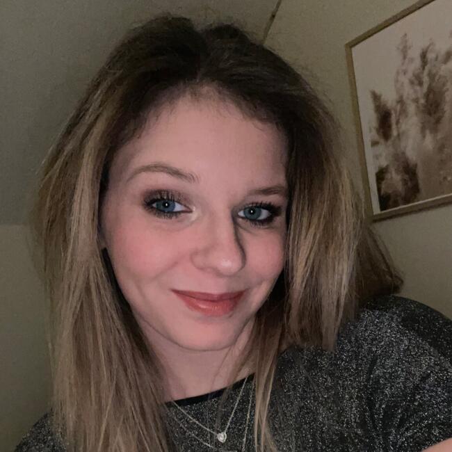 Babysitter in Dijon: Laurine