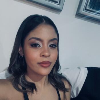 Babysitter in Criciúma: Shania