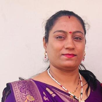 अहमदाबाद में बेबीसिटर: Poonam