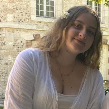 Babysitter in Bordeaux: Malena
