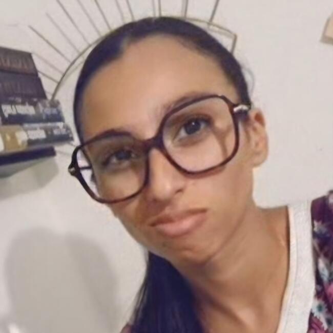 Babysitter in Pont-de-l'Isère: Ambre