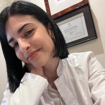 Babysitter in Výronas: Marina