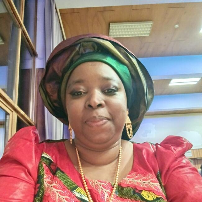 Babysitter in Mouscron: Arimatou