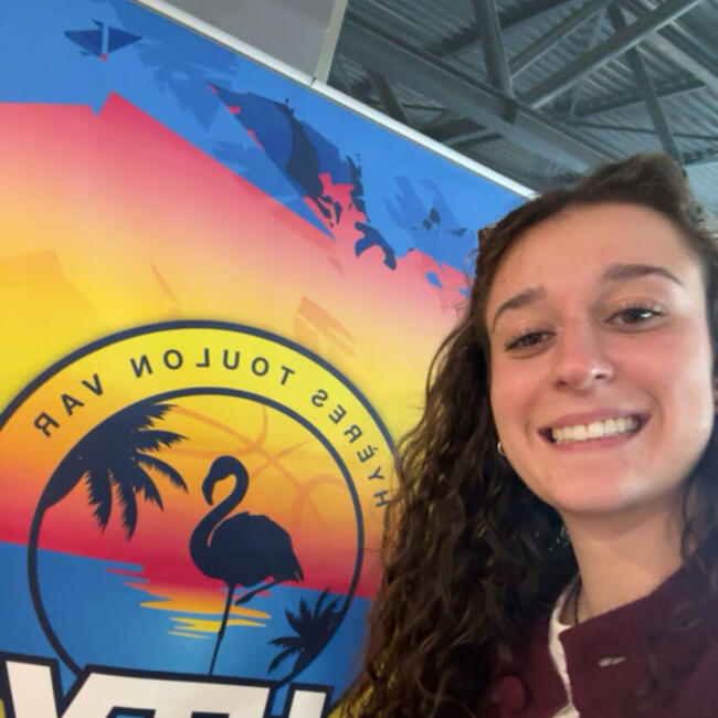 Babysitter in Six-Fours-les-Plages: Léa