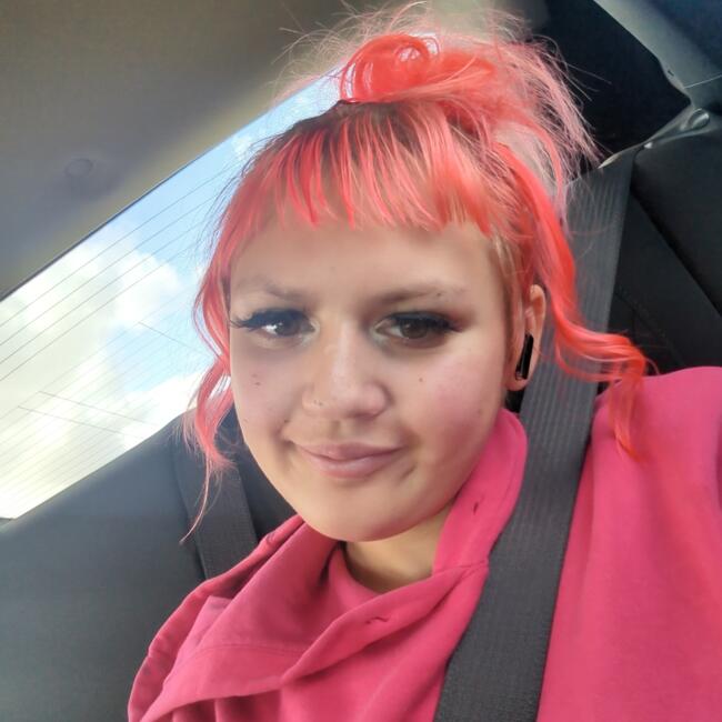 Babysitter in Inver Grove Heights: Emma