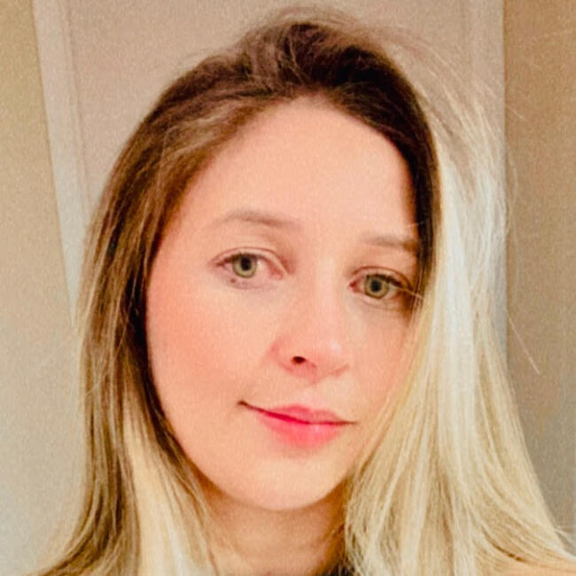Emprego de babá em Belo Horizonte: Luciane