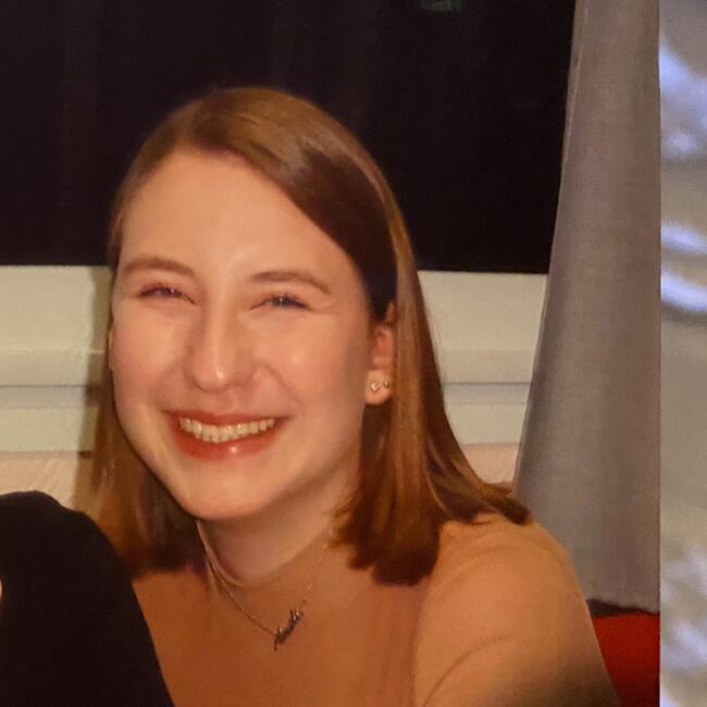 Babysitter in Reims: Amélie