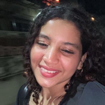 बम्बई में बेबीसिटर: Arohi