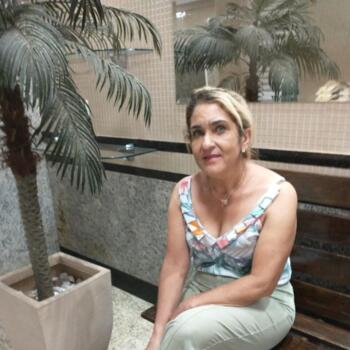 Babysitter Guarulhos: Arione