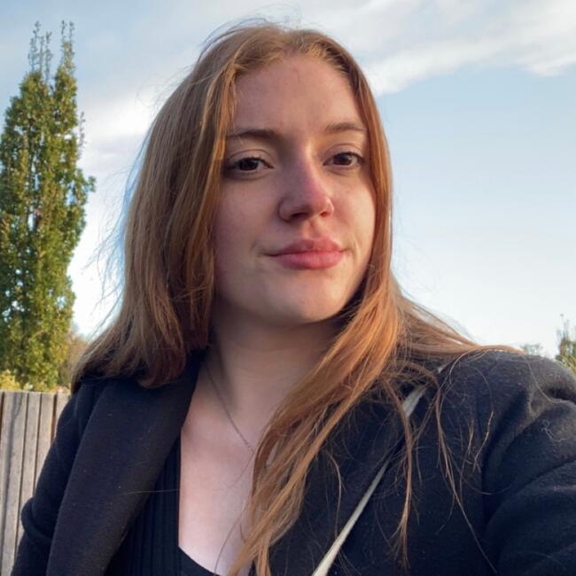 Babysitter in Rennes: Karina