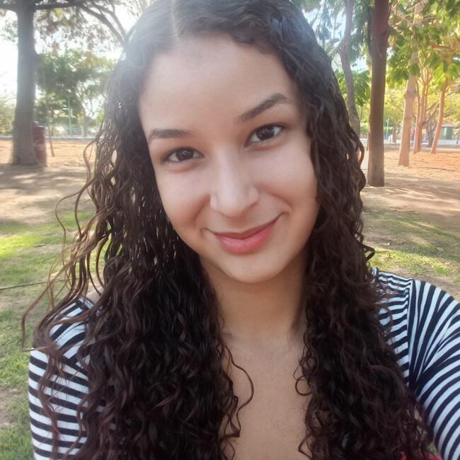 Babysitter in Petrolina: Yandra