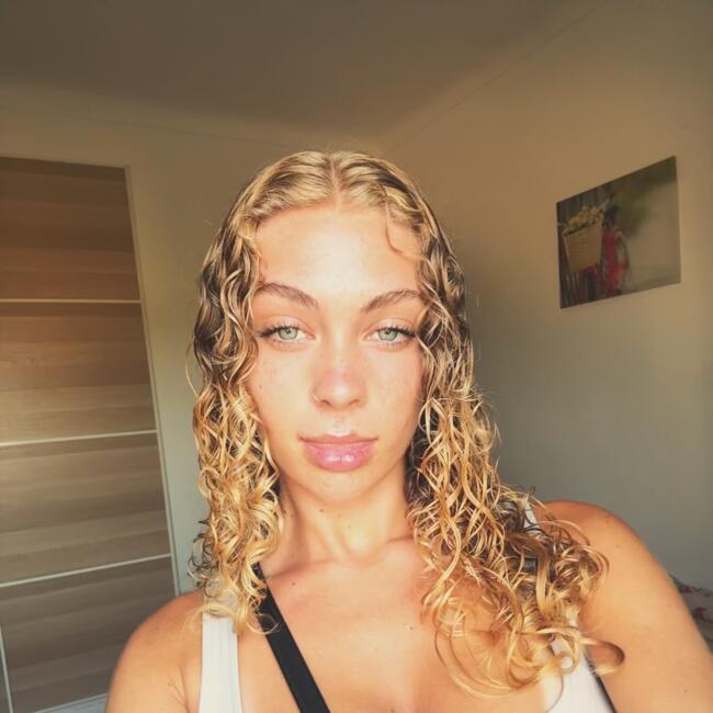 Babysitter em Algés: Matilde