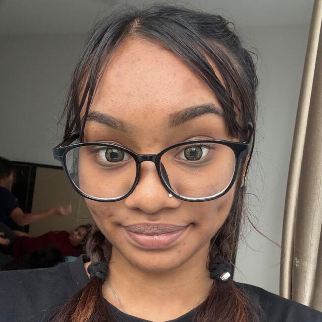 Babysitter in Singapore Island: Natalie