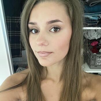 Babysitter in Helsinge: Linnea