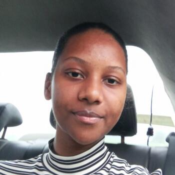 Babysitter in Craigieburn: Jessica