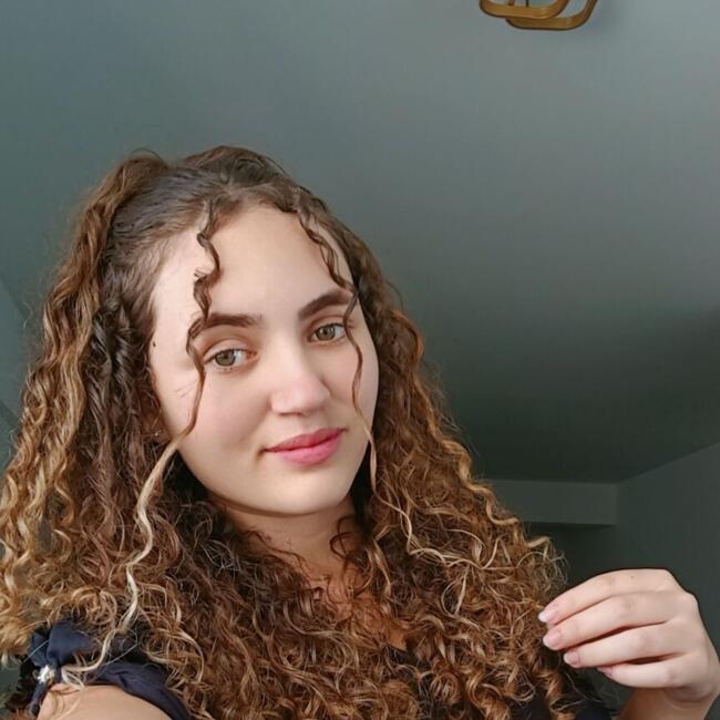Babysitter in Maceió: Letícia
