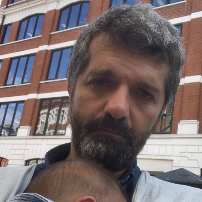 Oppaswerk in Amsterdam: Afshin