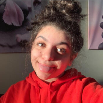 Babysitter in London: Malak