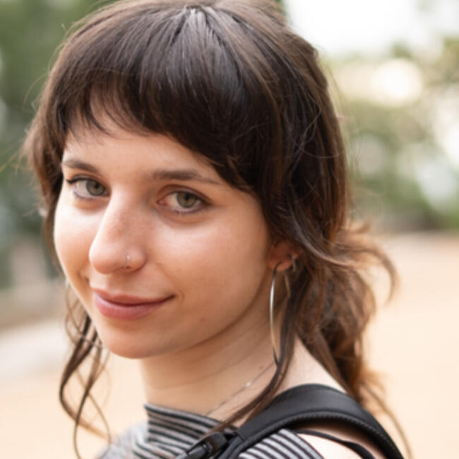 Canguro en Valdepeñas: Laura