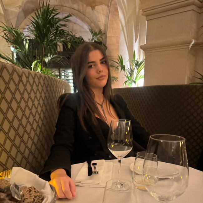 Babysitter in Saint-Maur-des-Fossés: Jeanne