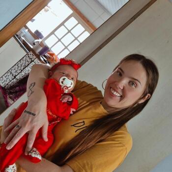 Babysitter in Vera Cruz (Rio Grande do Sul): Maiara Caroline