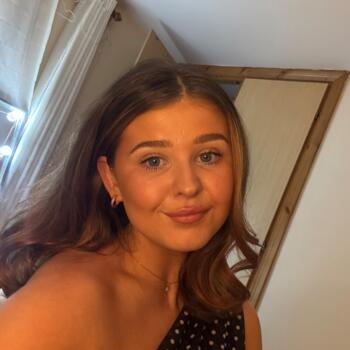 Babysitter in Galway: Jane