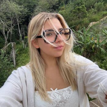 Opiekunka do dziecka w Warszawa: Oliwia