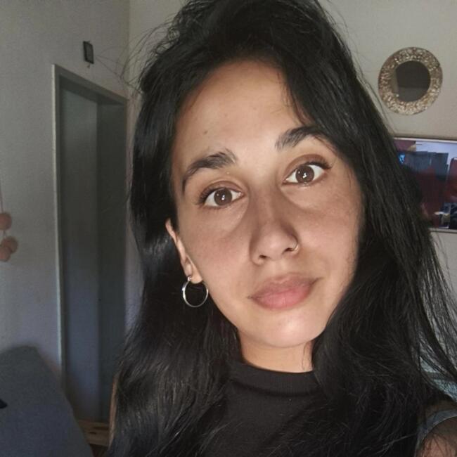 Baby-sitter in San Fernando: Lara