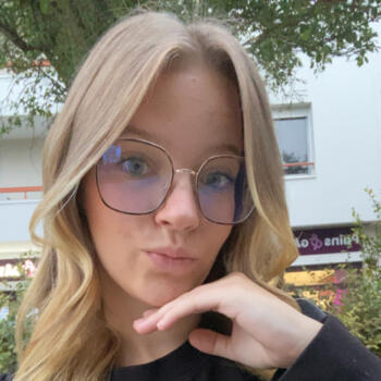 Babysitter in Dijon: Marion