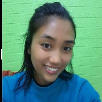 Babysitter in Manila: Rose Marie