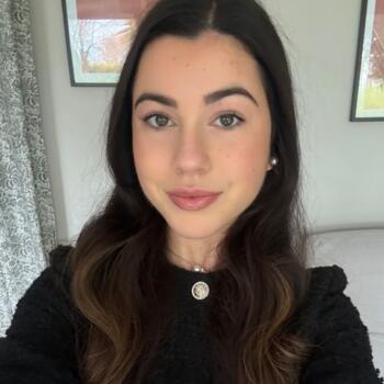 Babysitter in Colombiers (Nouvelle-Aquitaine): Anna