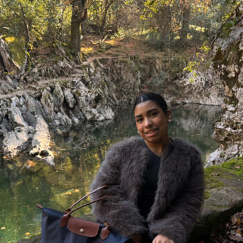 Babysitter in Bilbao: Camila